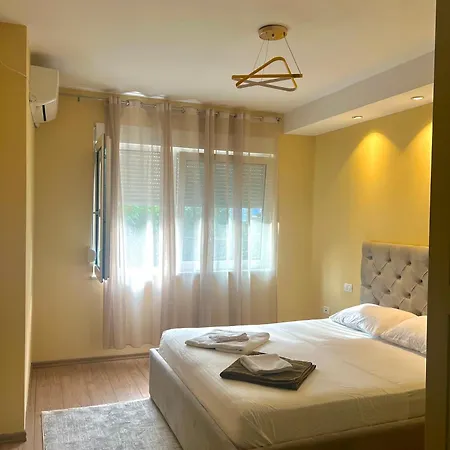 Gloria Apartment *